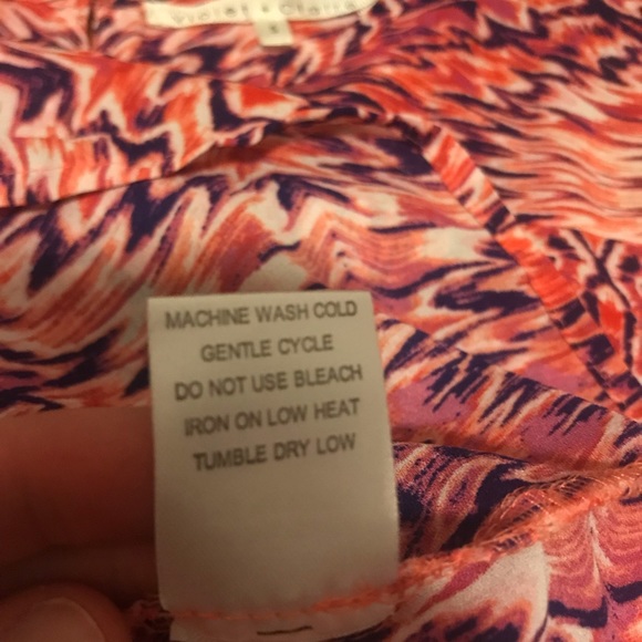 Sleeveless Blouse - Small - Picture 5 of 5